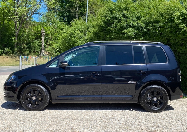 Volkswagen Touran cena 24900 przebieg: 248021, rok produkcji 2010 z Kłodzko małe 466